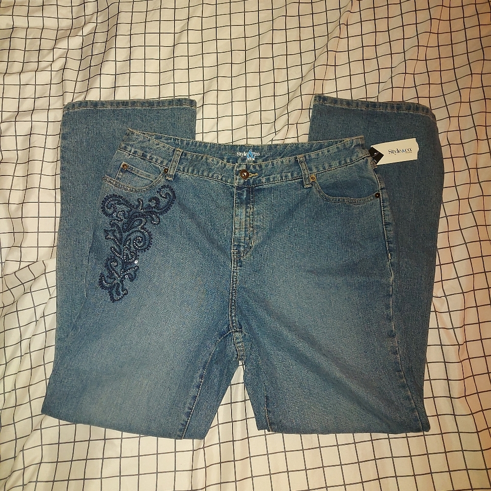 Style & Co bootcut Jeans NWT